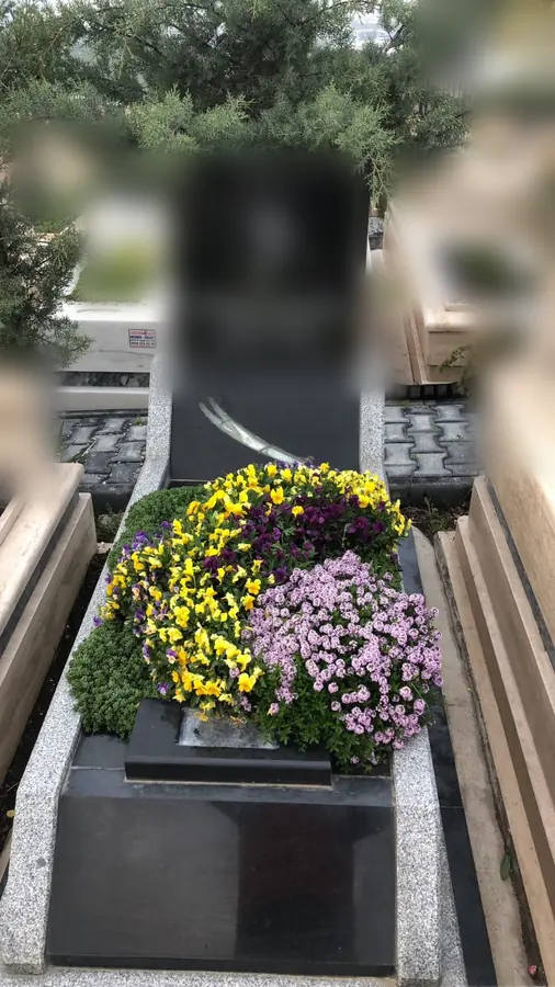 Tamamlanmış kabir bakımı, çiçek ve zemin düzeni
